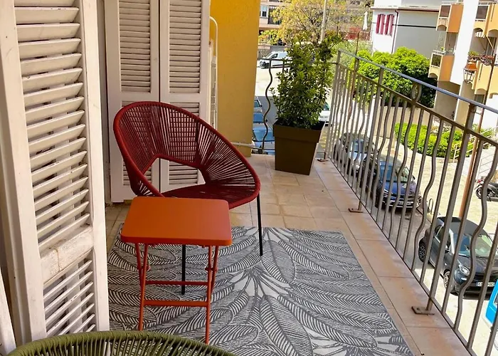 50 M Apartment *